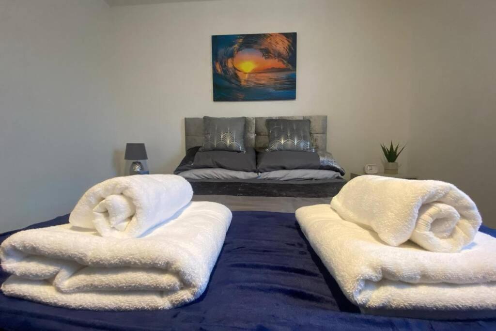 The Onyx Suite - 1 Bed Apartment W/ Free Parking Cardiff Exterior foto